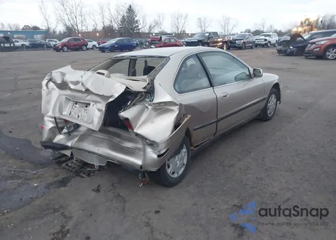 1995 Honda Accord Lx z USA, uszkodzony, nr VIN 1HGCD723XSA038528